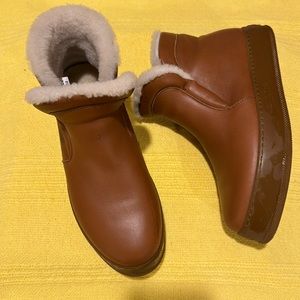 MaxMara women’s leather boots Sz 37.5